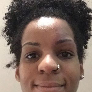 Meet your Posher, Karima